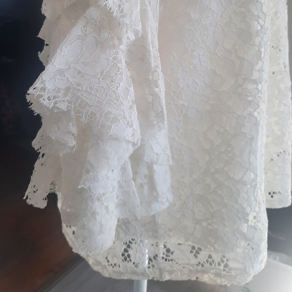 Fever lacey overlay top with ruffled arms size large - Picture 12 of 16